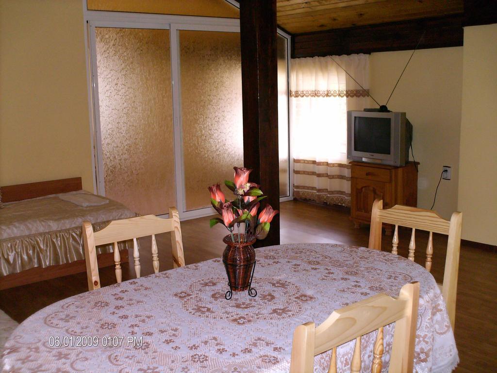 Guest House St Mariya Magdalena Devin Buitenkant foto